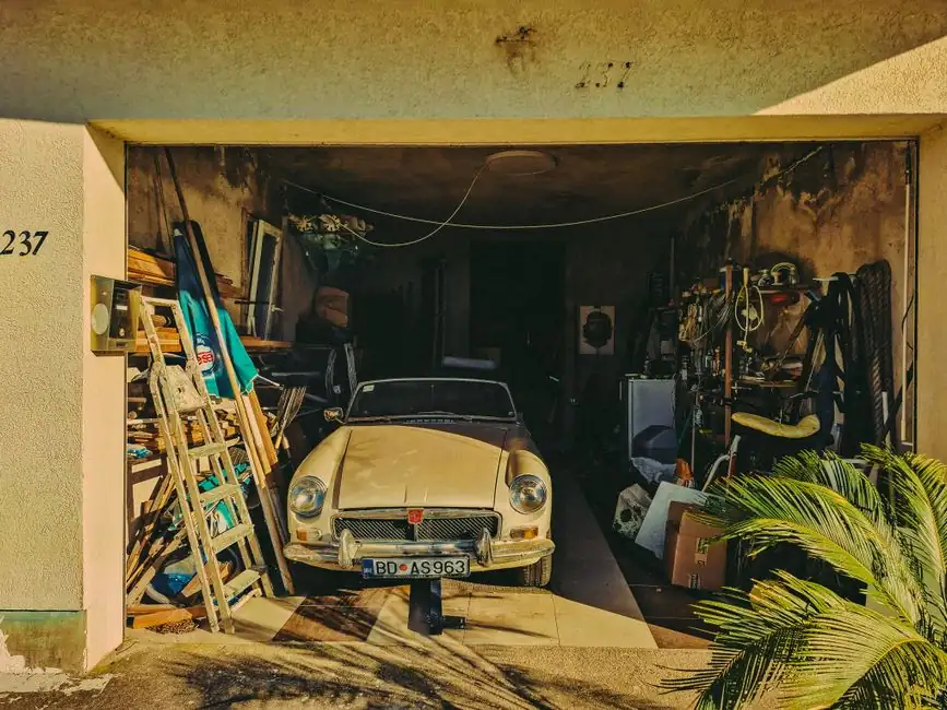 How to maintain your garage door for longevity